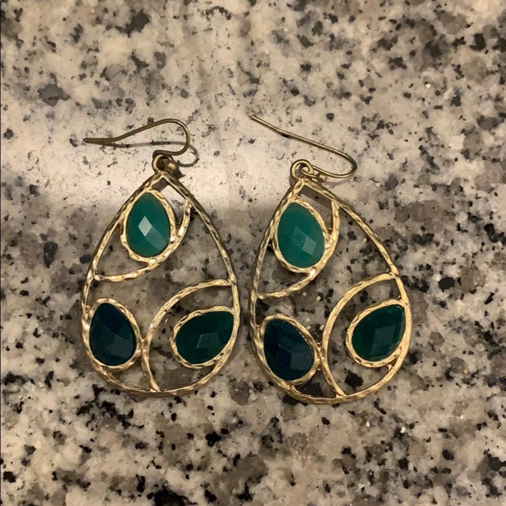Emerald and gold earrings